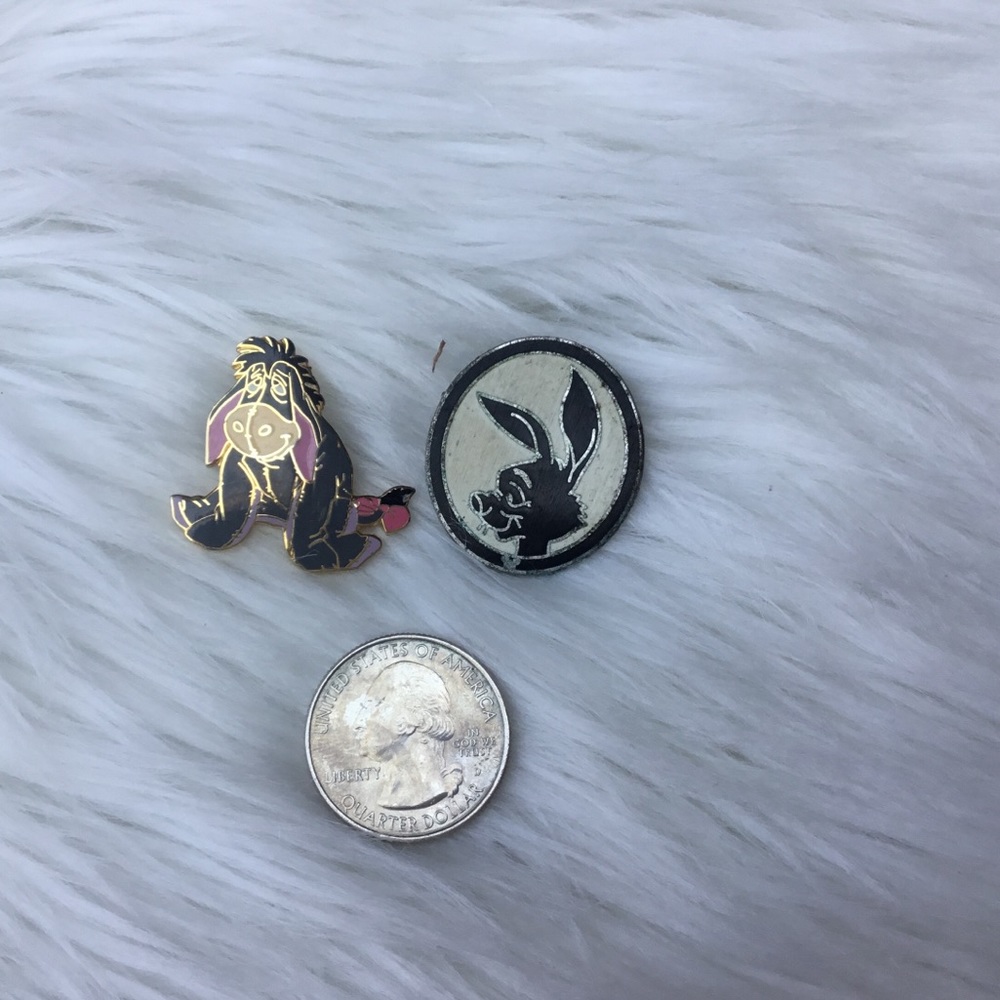 Disney pins